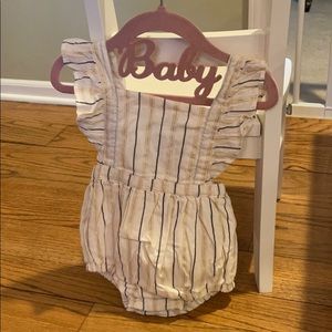 Old Navy Onesie - SO CUTE